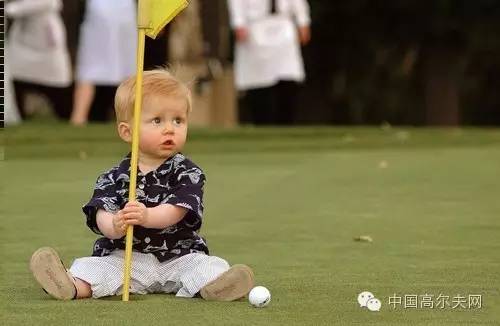 高尔夫启蒙的最佳年龄！
